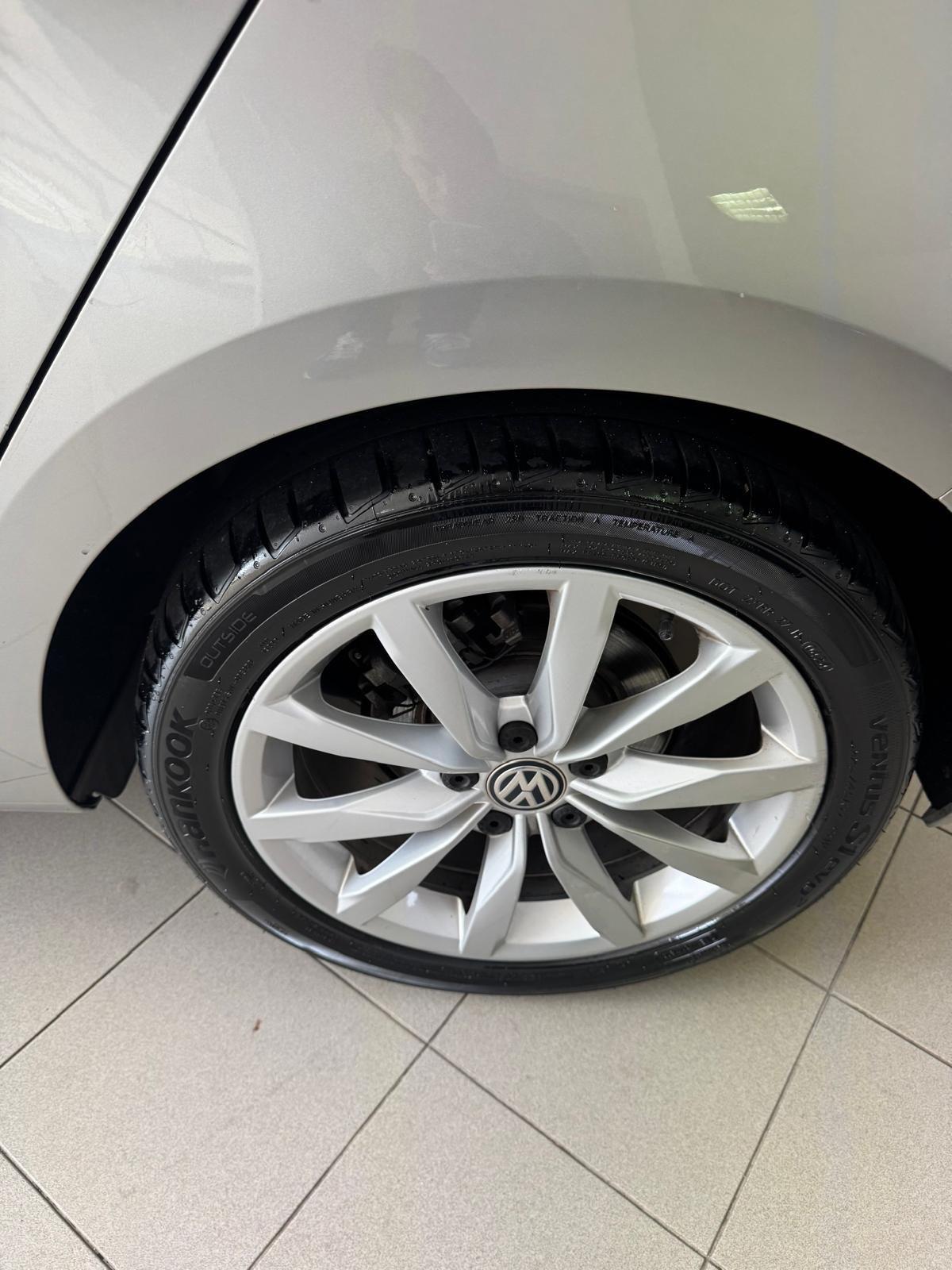 Volkswagen Golf 1.6 TDI 115 CV 5p. Highline BlueMotion Technology