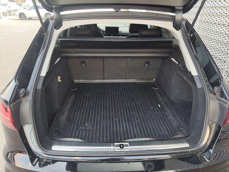 Audi A4 A4 Avant 30 2.0 tdi mhev Business Advanced 136cv s-tronic