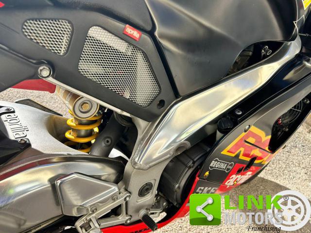 APRILIA RSV 1000 .