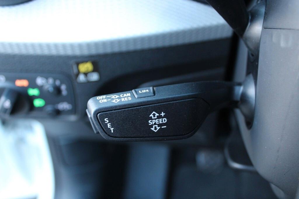 AUDI Q2 1.6 TDI 115CV *TETTO APRIBILE *CERCHI 17''