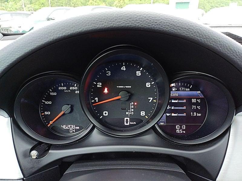 Porsche Macan 2.0 252cv pdk