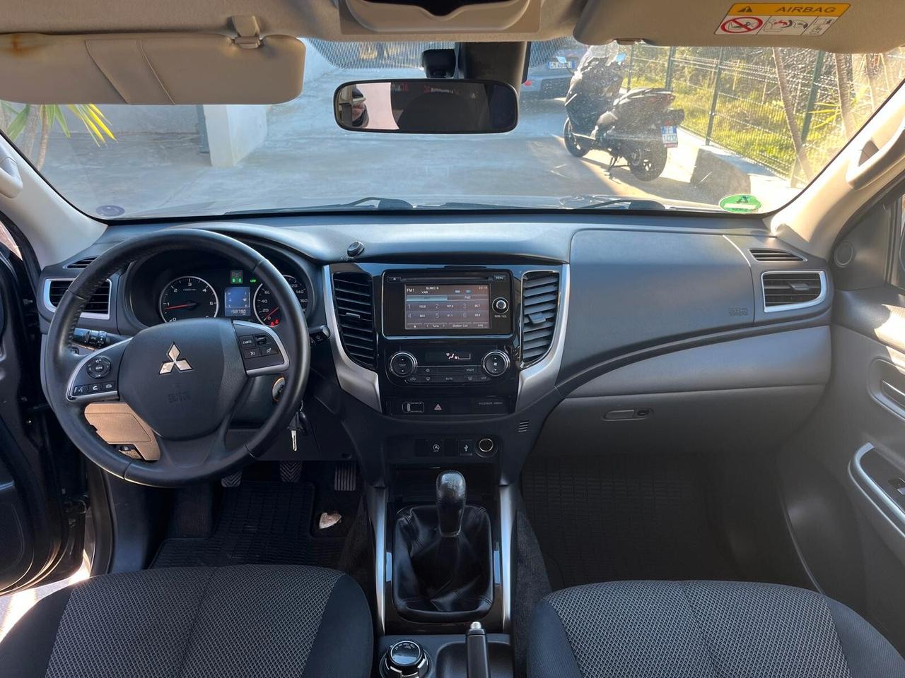 Mitsubishi L200 2.4 DI-D/181CV Double Cab Intense Hp Mivec