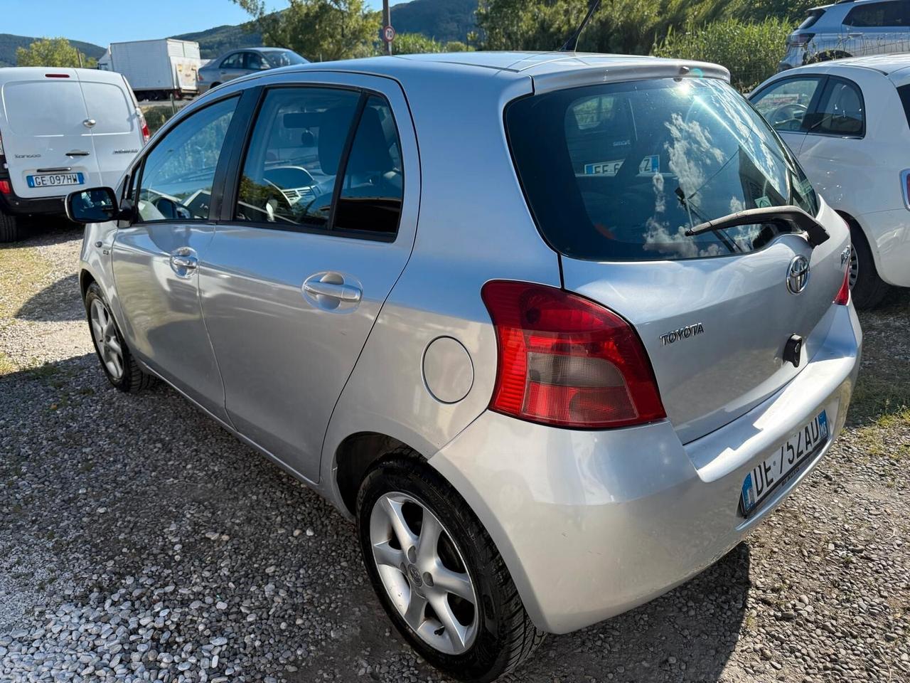 Toyota Yaris 1.4 D-4D 5 porte Sol