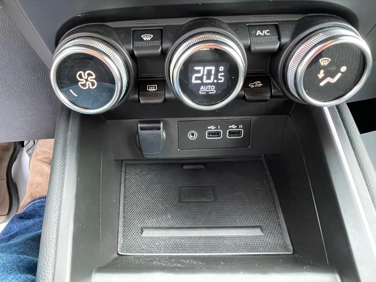 Renault Clio TCe 90 CV 5 porte Techno NAVI ''AZIENDALE''