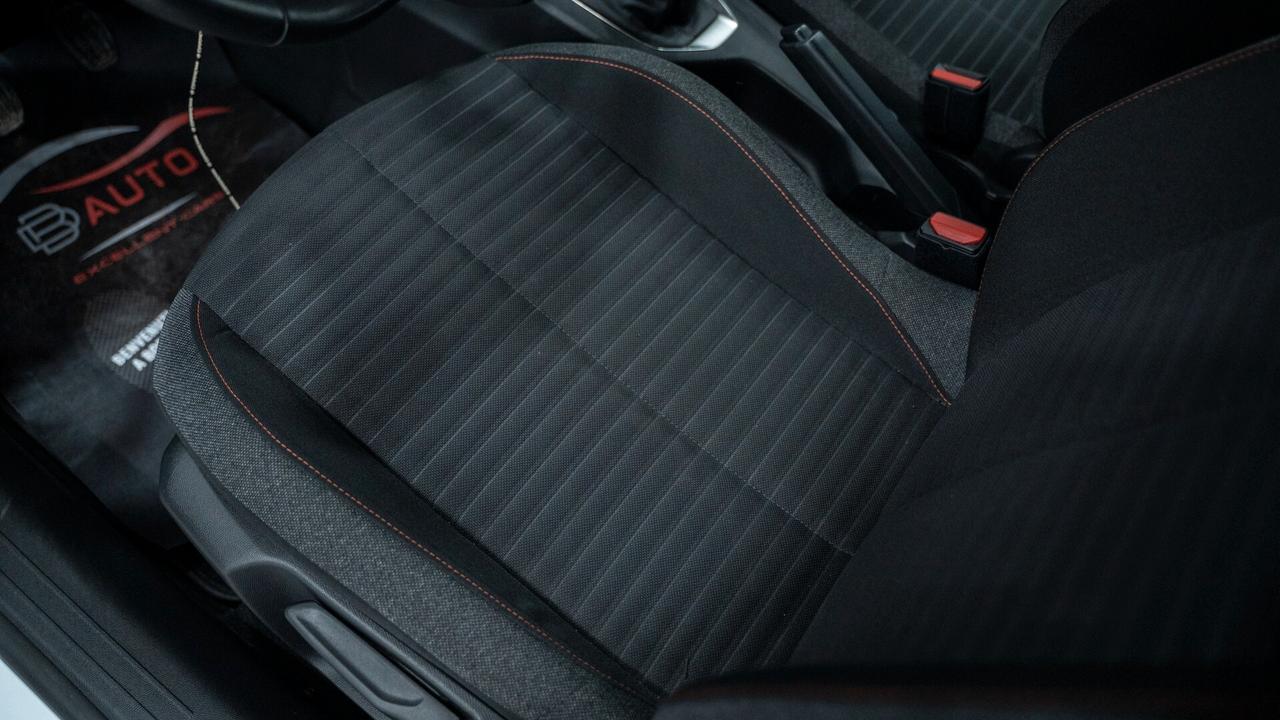 Peugeot 208 1.5 BLUEHDI ACTIVE PACK 100 CV CARPALY FULL OPTION