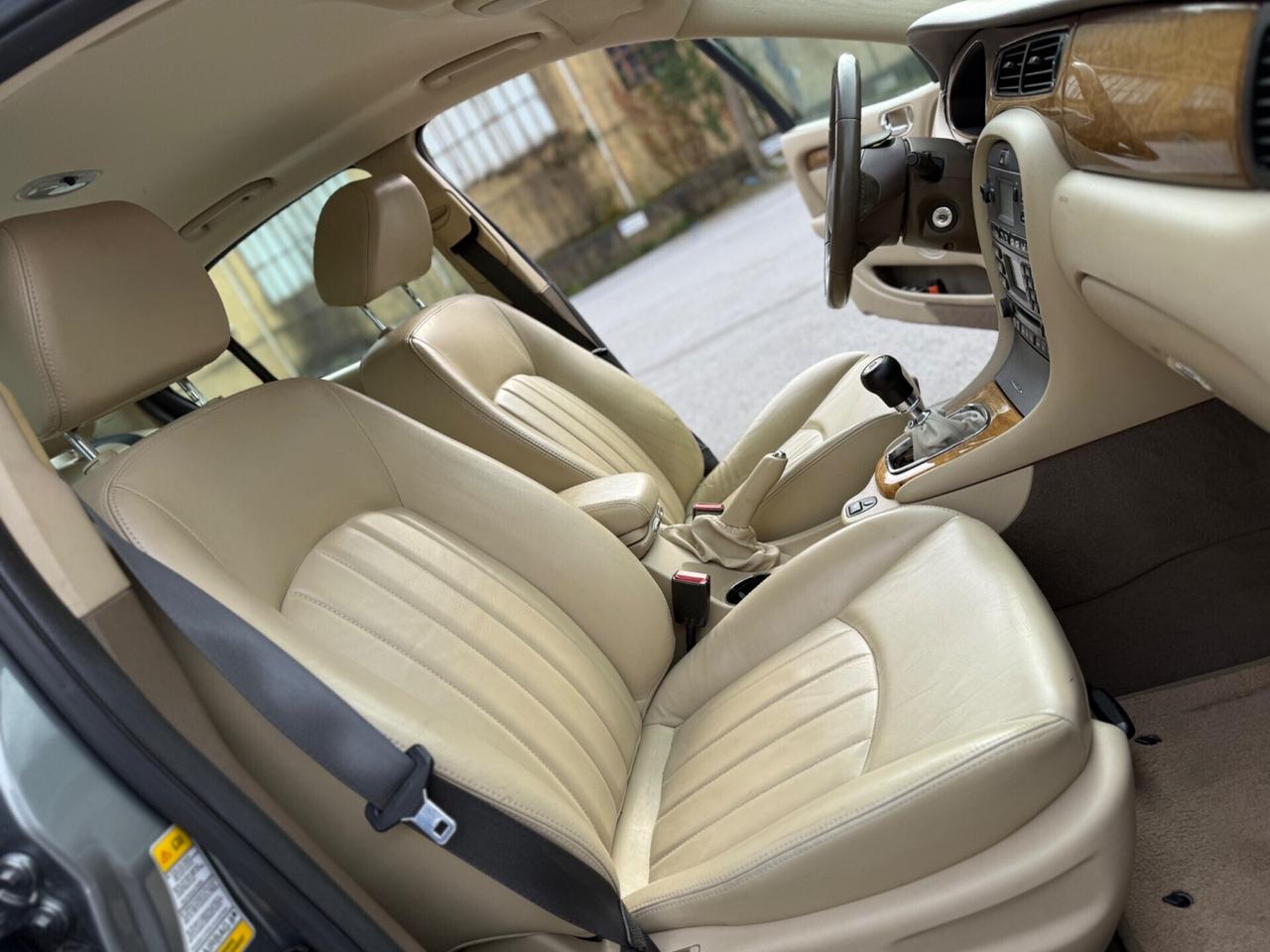 Jaguar X-Type 2 litri V6 24V BENZINA Executive