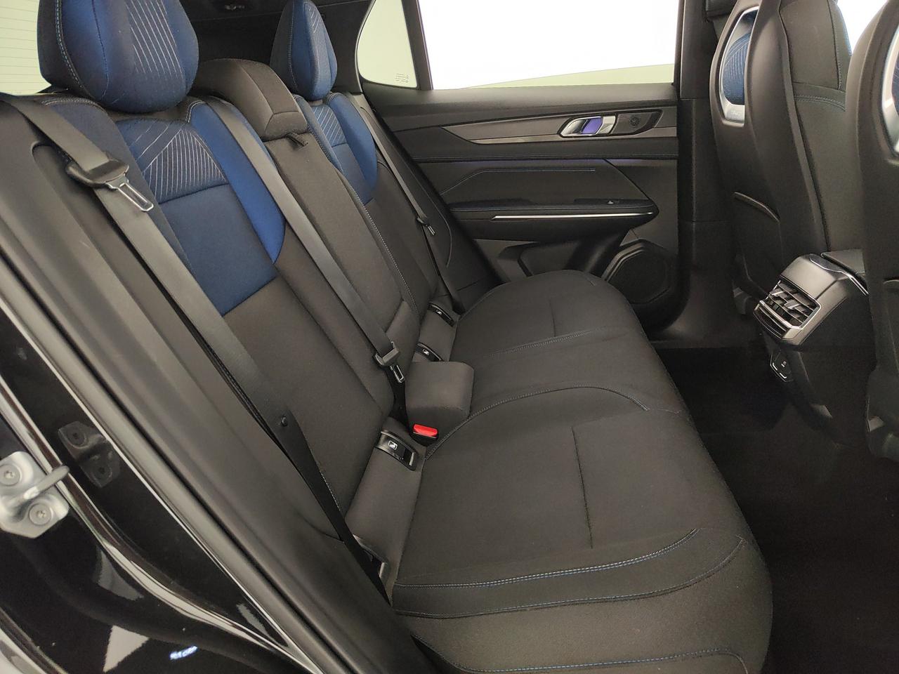 LYNK&CO 01 1.5 td phev auto