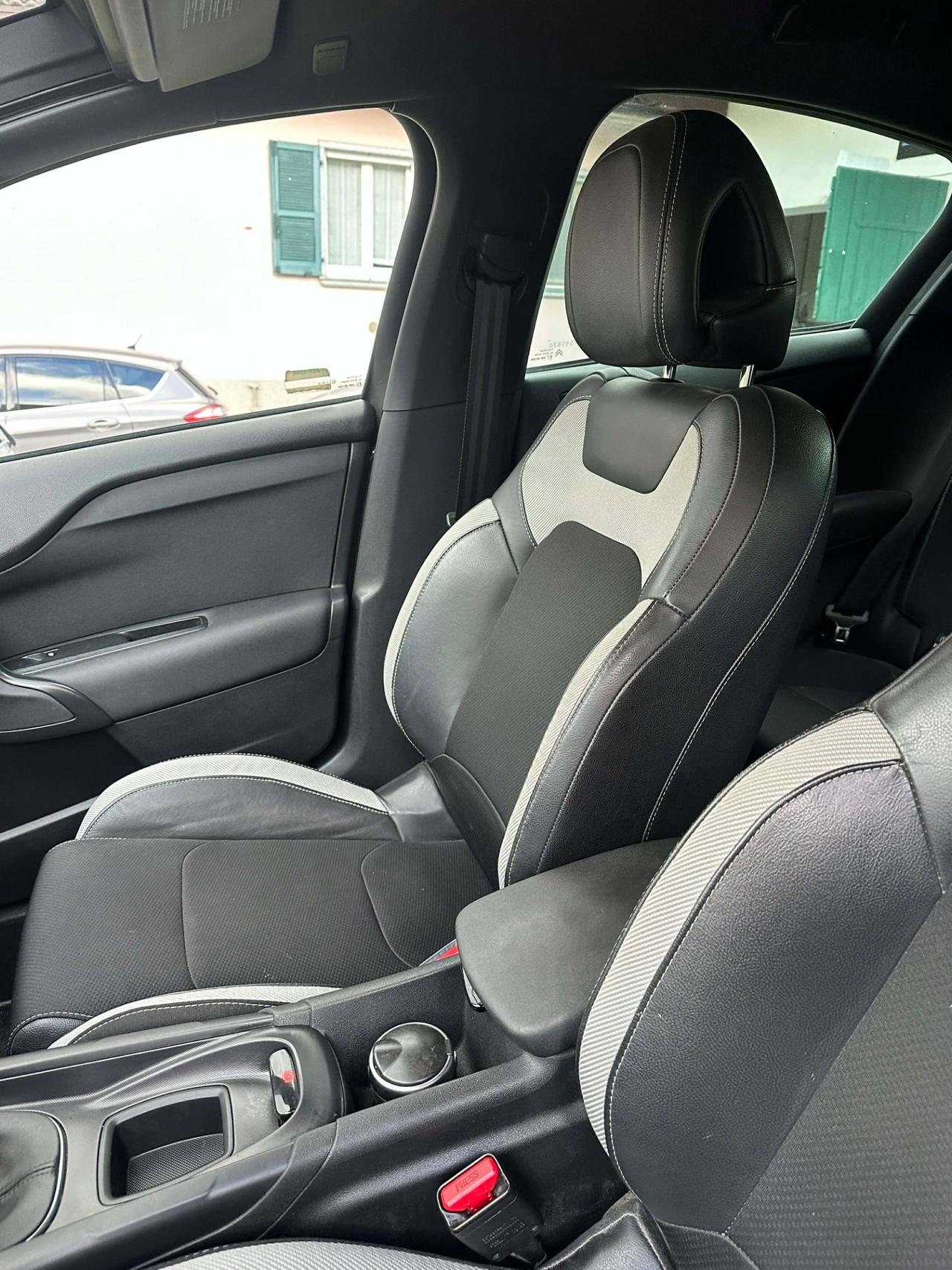 Ds DS4 1.6 e-HDi 115 SO CHIC KMCERT GARANZ UNICOPR