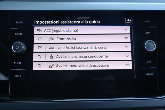 VOLKSWAGEN Taigo 1.0 TSI R-Line