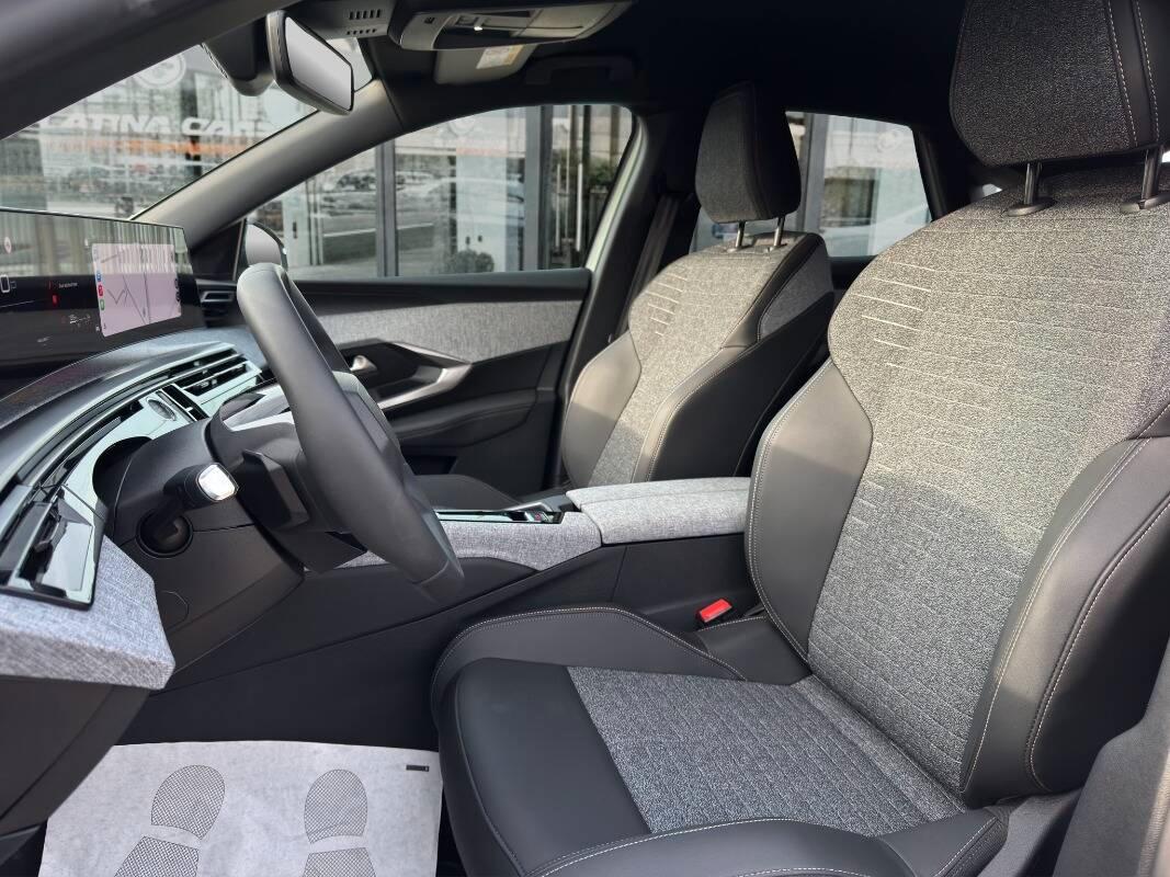 Peugeot 3008 1.2 hybrid Allure 145cv Automatica con Telecamera