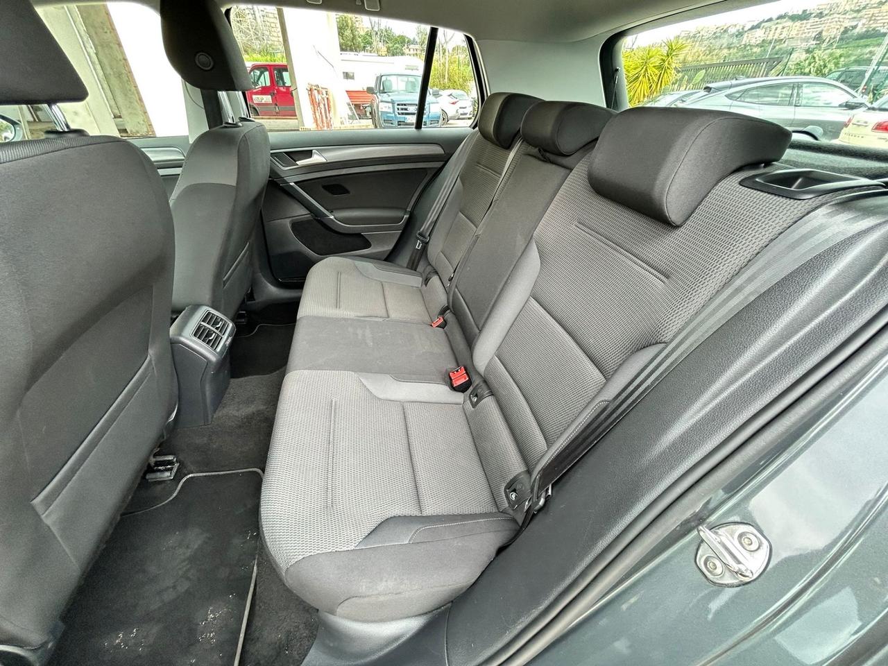 Volkswagen Golf 2.0 TDI DSG 5p. Executive BlueMotion Technology