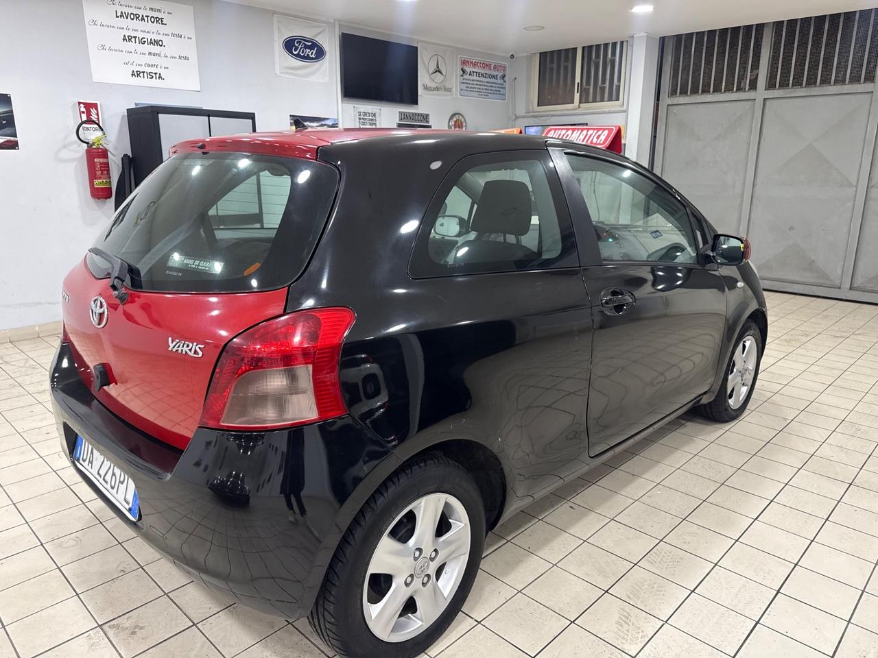 Toyota Yaris 1.3 automatica full optional