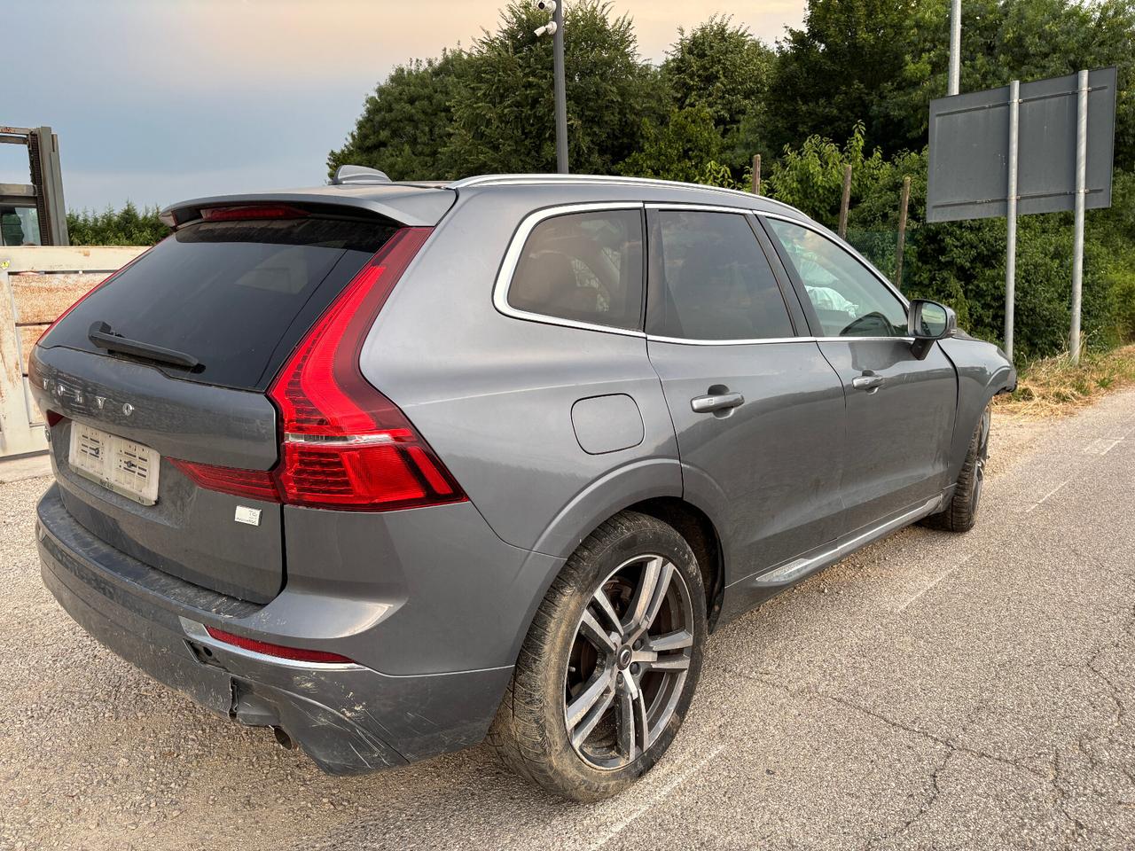 Volvo XC 60 XC60 T6 Recharge Plug-in Hybrid AWD Inscription Expression
