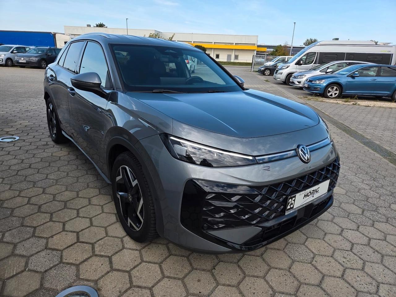 VOLKSWAGEN*T-ROC* 1.5*TSI*DSG*R-LINE*KAMERA*18"*AMBIENT-LIGHT*LED*