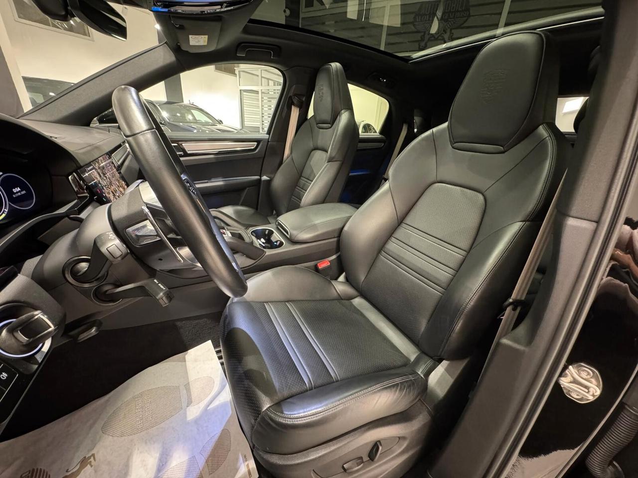 Porsche Cayenne Coupé 3.0 V6 462 CV E-Hybrid