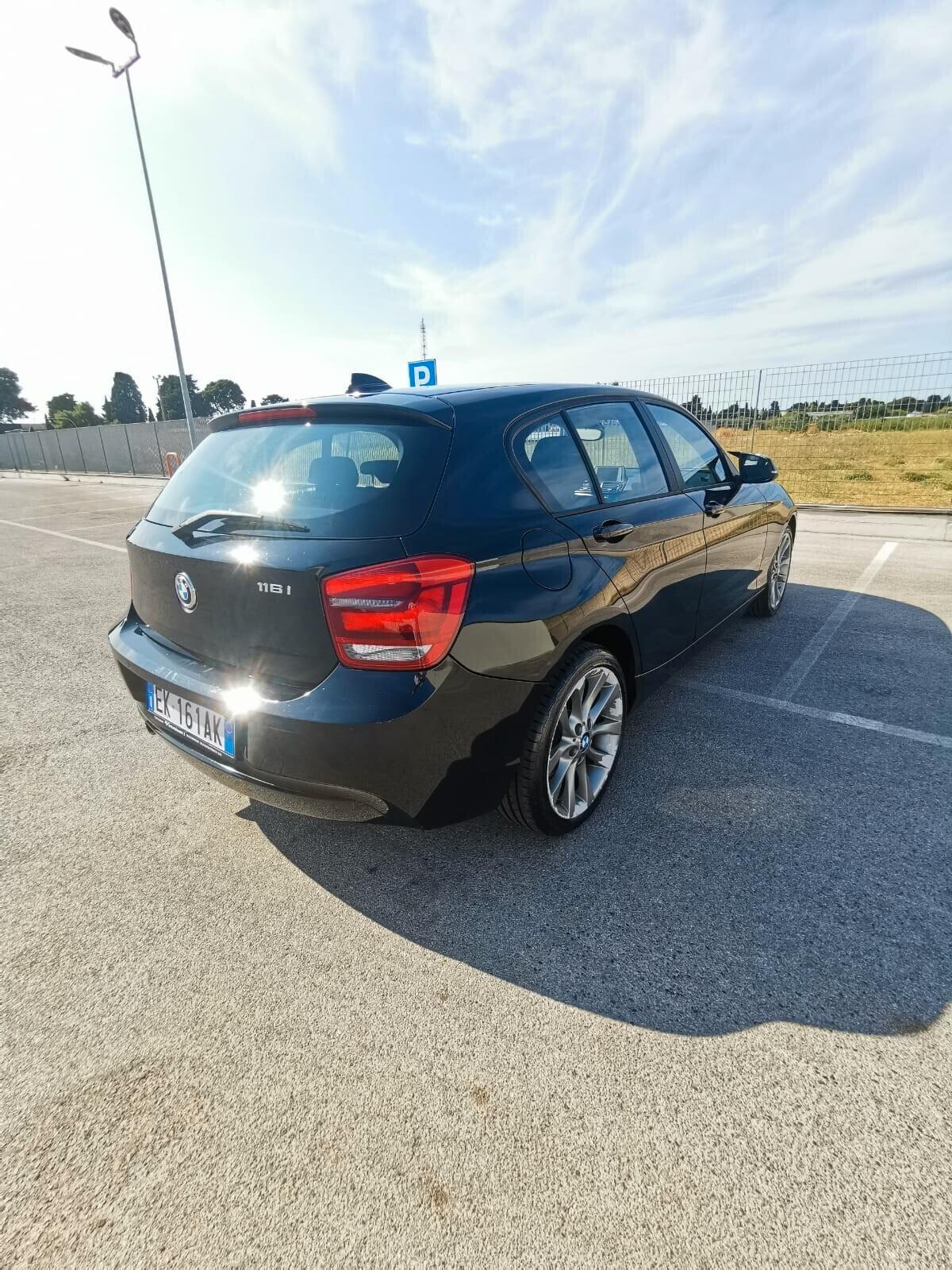 Bmw 116 5p. Urban solo km.88000