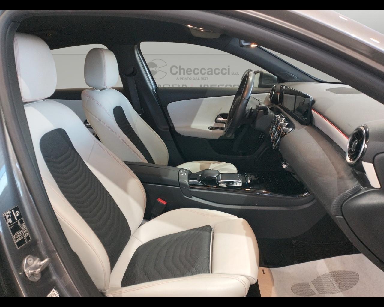 MERCEDES Classe A (V177) A 180 d Automatic ...
