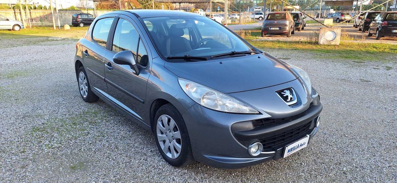 Peugeot 207 1.4 VTi 95CV 5p. Active