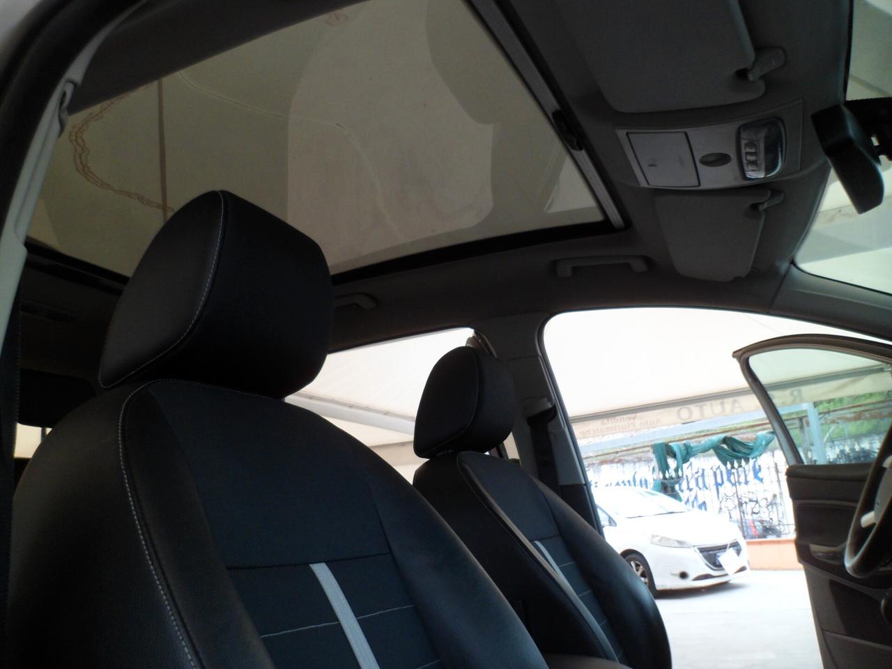 Ford Kuga 2.0 TDCi 163 CV 4WD Titanium 10