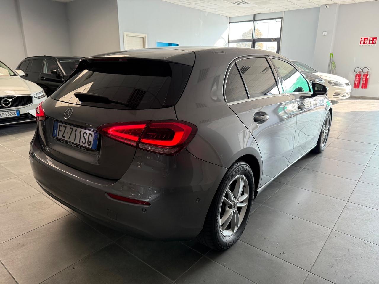 Mercedes A 180 Automatic Xenon Pelle Euro 6D Temp Garantita