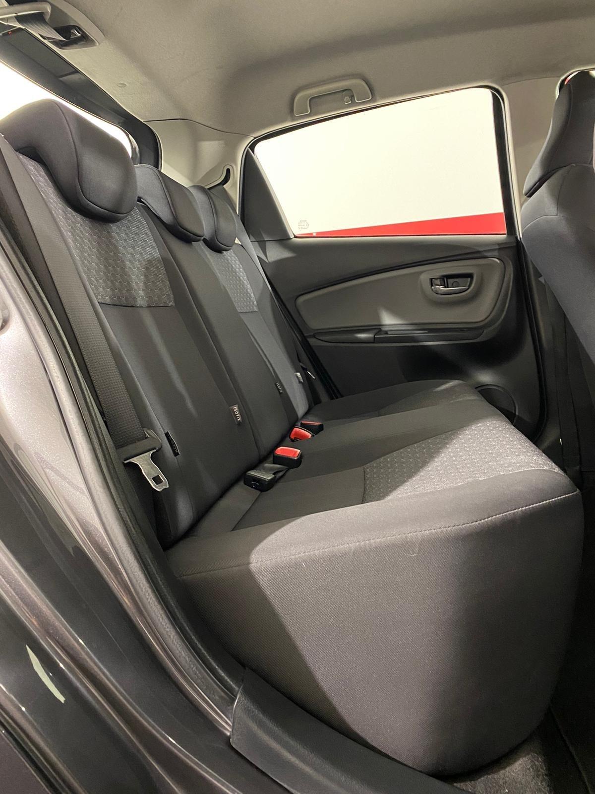 Toyota Yaris 1.0 5 porte Lounge* NEOPATENTATI *
