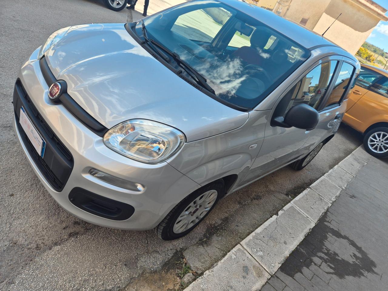 FIAT PANDA 1.2 BENZINA 70 CV ANNO 2016 KM CERTIFICATI