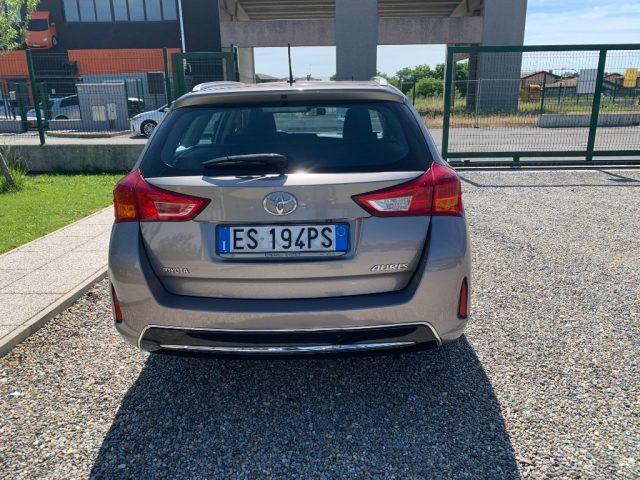 TOYOTA Auris Touring Sports 1.4 D-4D Lounge