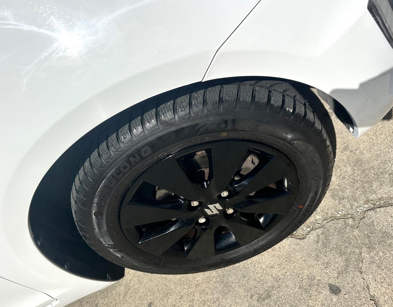 Suzuki Swift 1.3 DDiS 5 porte B-Cool Bi-Color