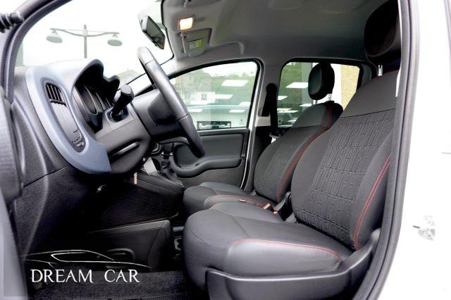 FIAT Panda 1.0 FireFly S&S Hybrid Red UNIPRO
