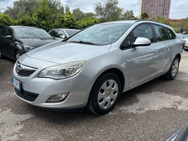 Opel Astra 1.4 100CV Sports Tourer Cosmo ok Neopatentati