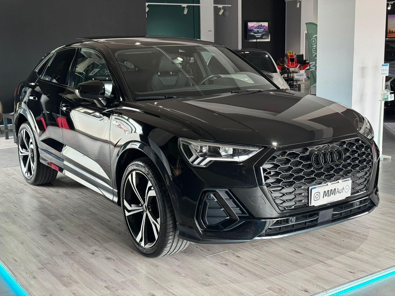 Audi Q3 SPB 35 TDI S tronic S-Line Identity Black