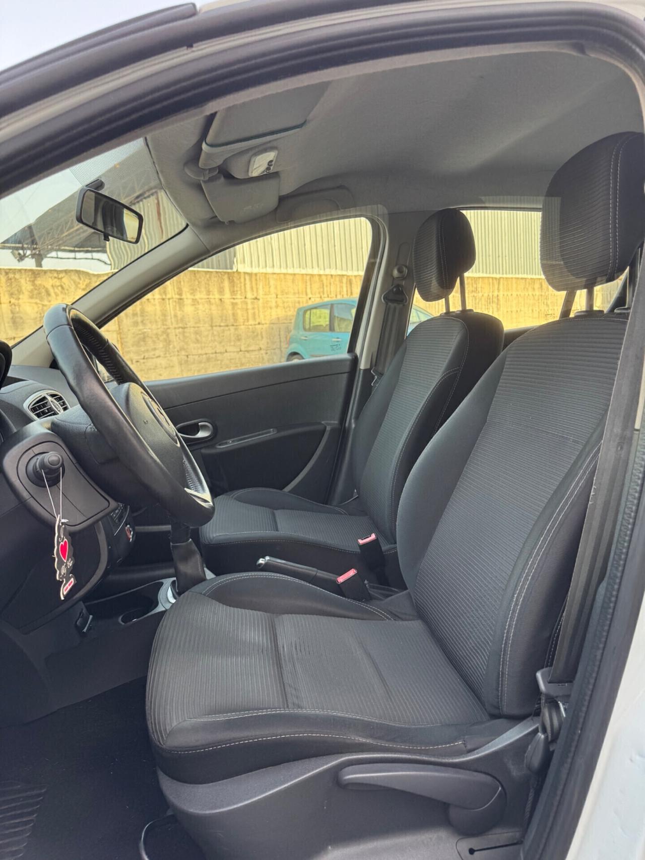 Renault Clio 1.2 16V 5 porte GPL Dynamique
