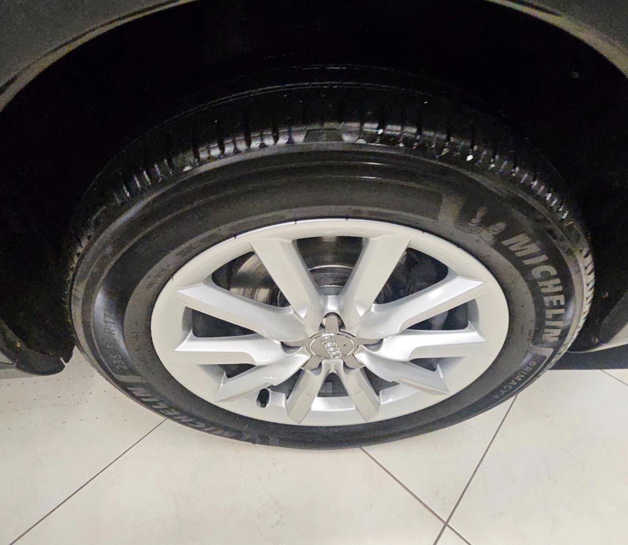 Audi Q3 2.0 TDI 150 CV Business CAMBIO MANUALE