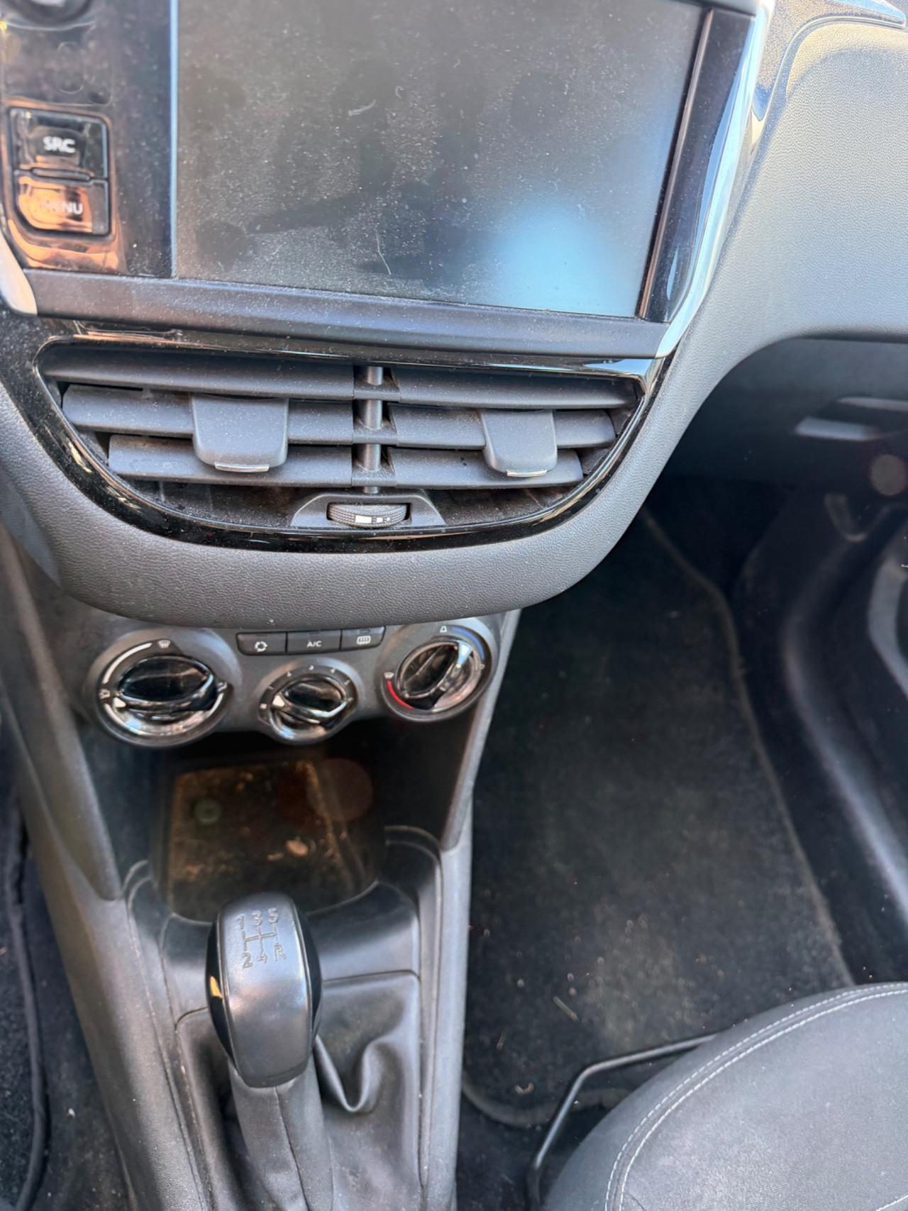 Peugeot 208 PureTech 82 5 porte Allure