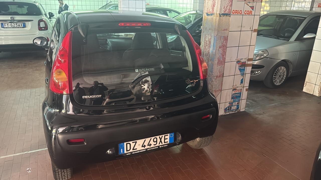 Peugeot 107 1.0 68CV 5p. Sweet Years