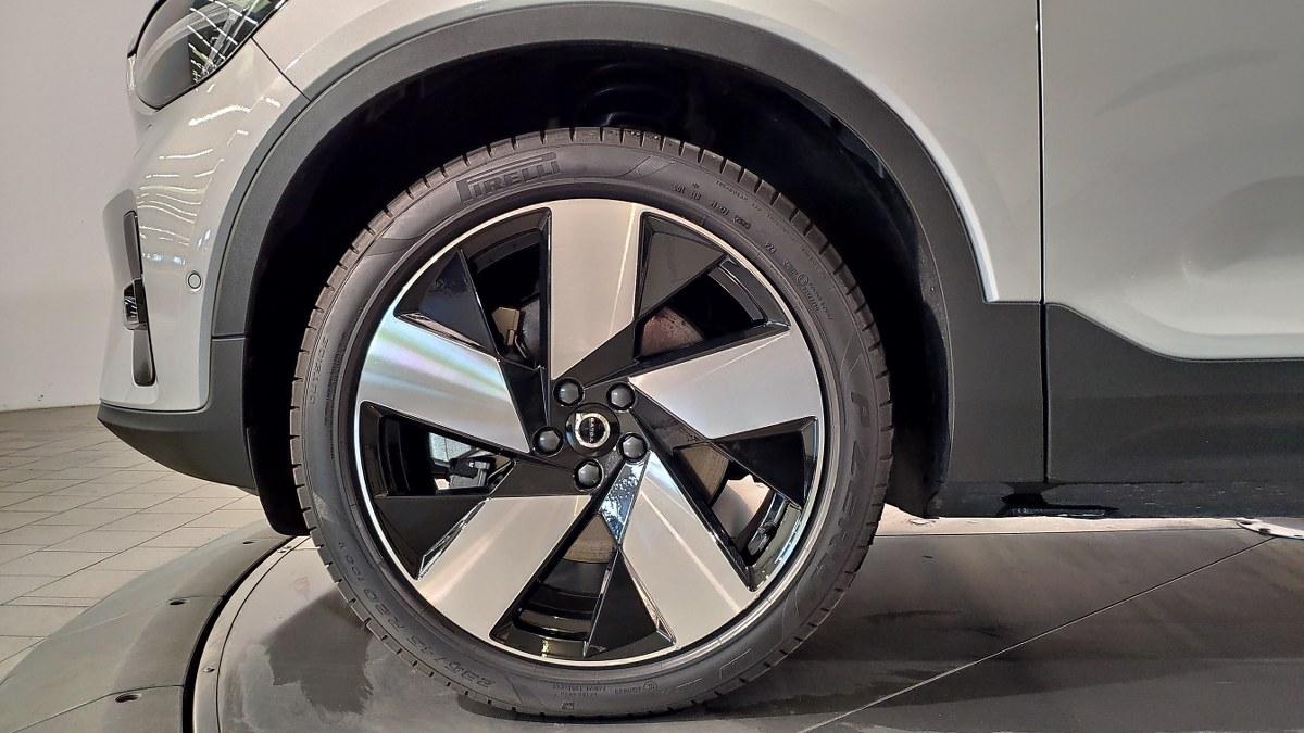 VOLVO C40 Recharge Single Motor Extended Range Rwd Ultimate