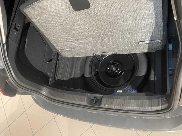 Volkswagen Golf 8ª serie Variant 1.0 eTSI EVO DSG Life