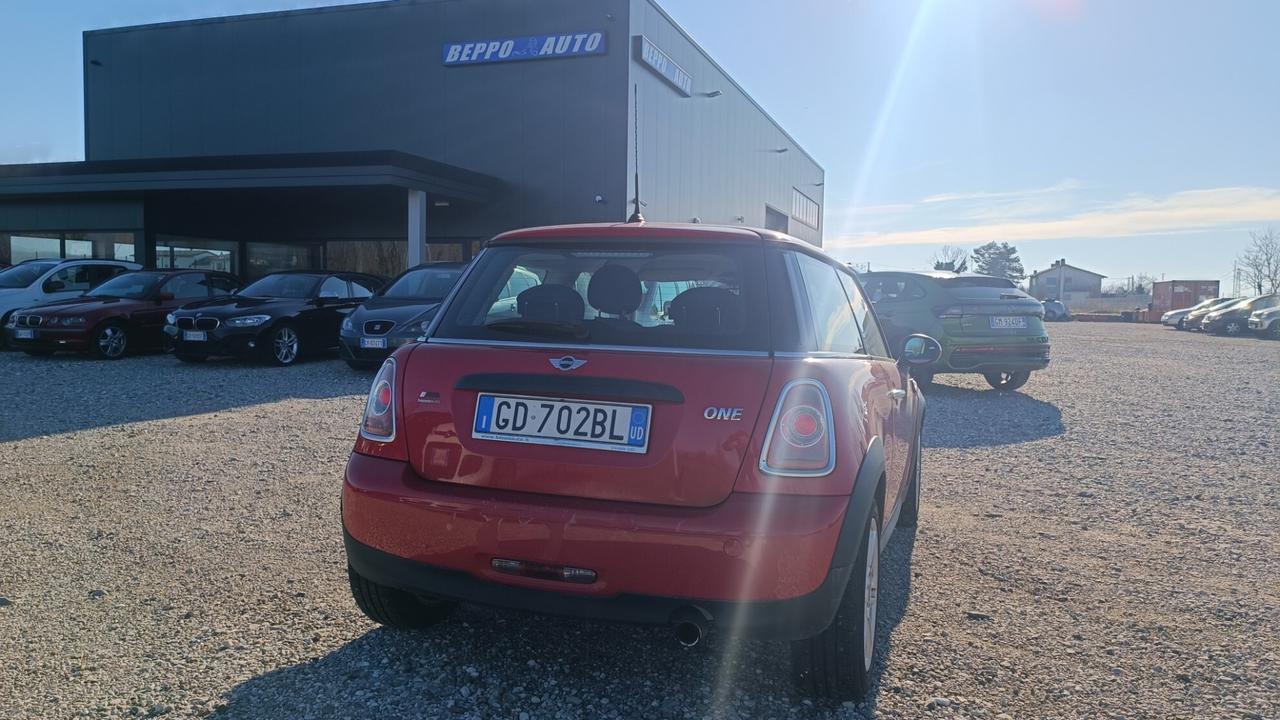 MINI ONE 1.6 55KW DEL 2012