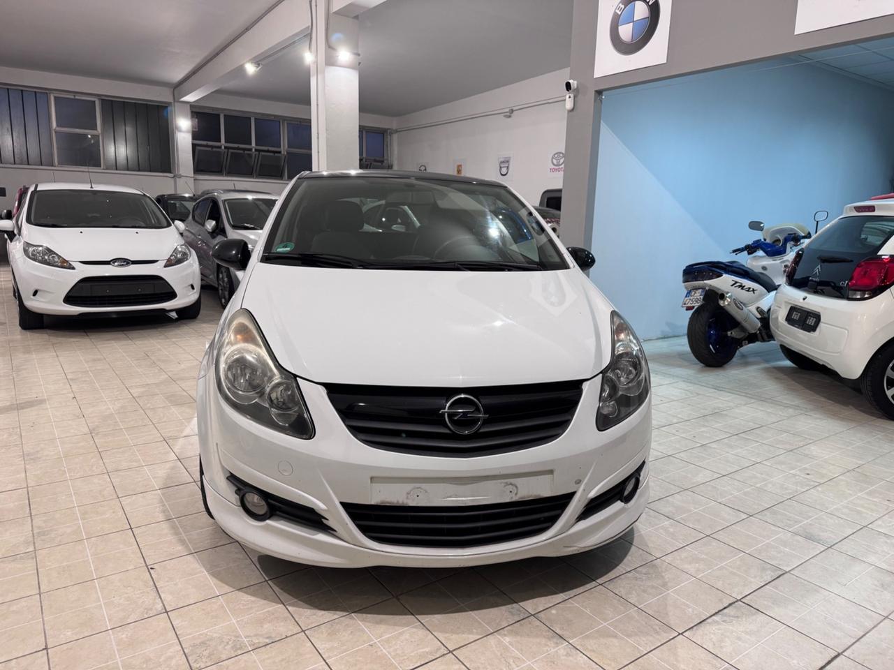 Opel Corsa 1.2 3 porte Sport