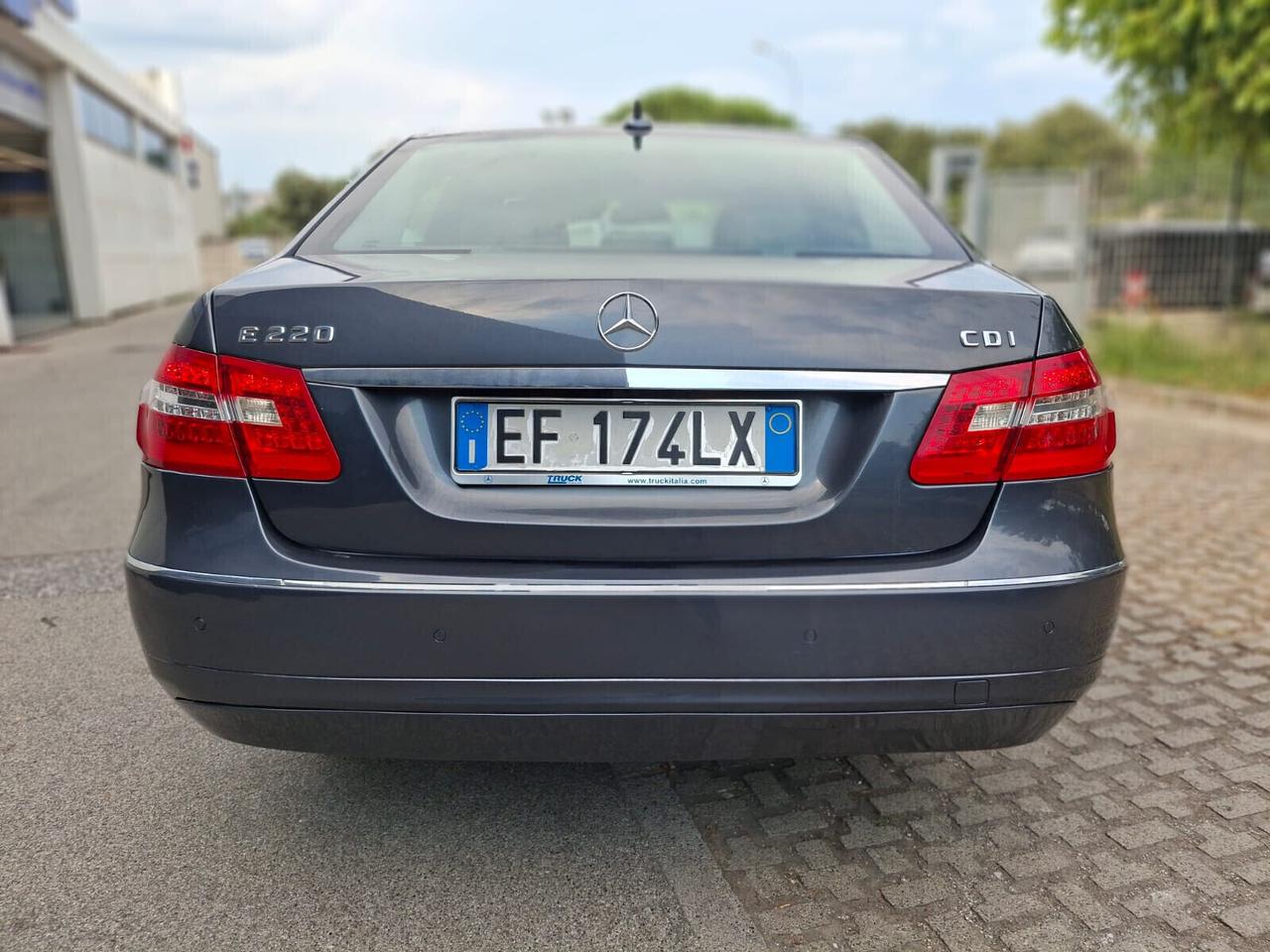 Mercedes-benz E 220 CDI BlueEFFICIENCY Avantg.AMG