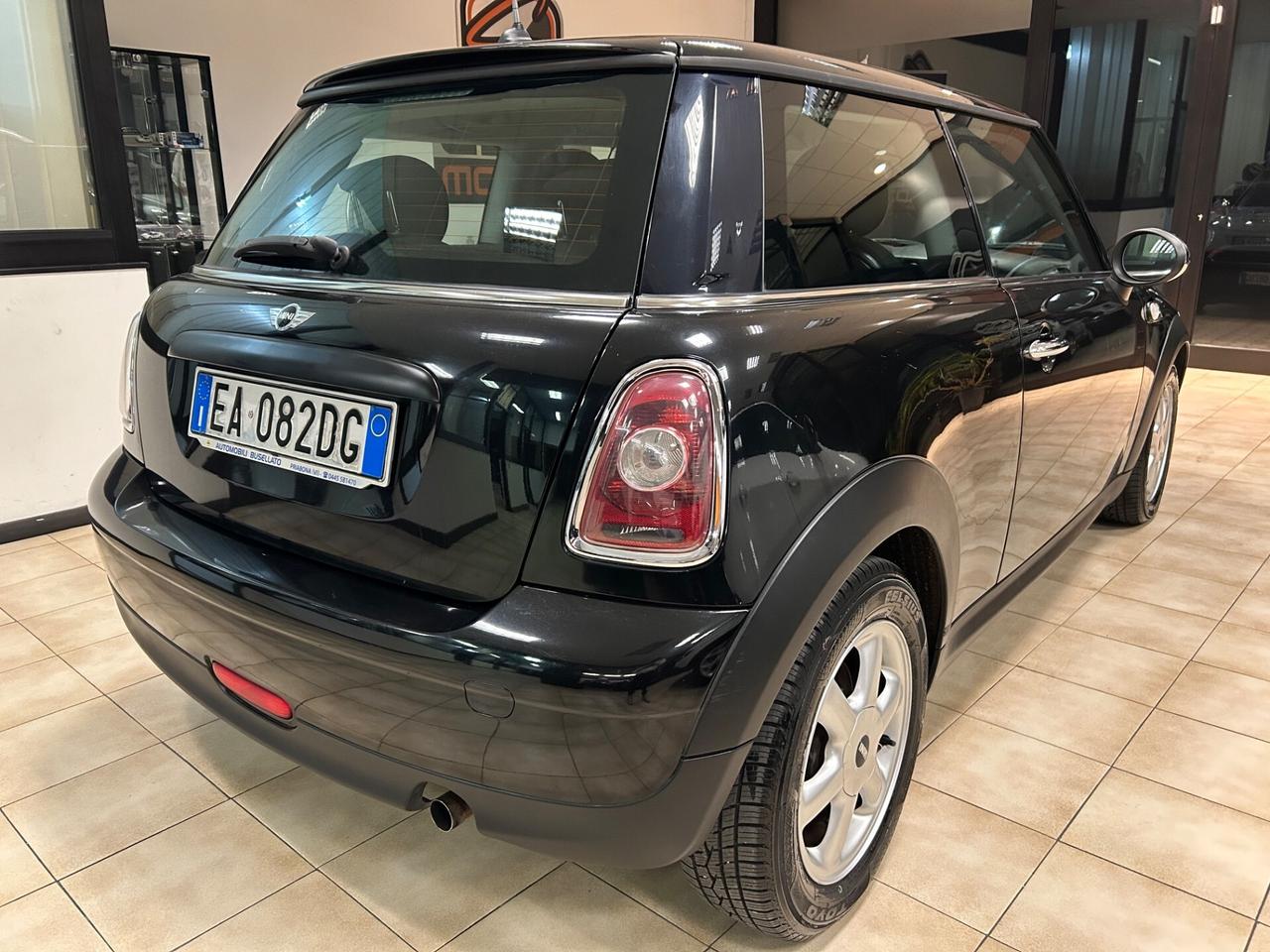 Mini One - 2009 1.4 16V 75 CV 153.000 KM