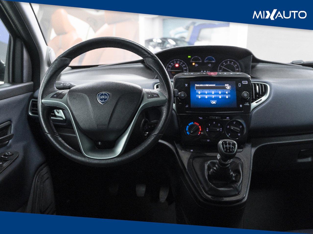 Lancia Ypsilon 1.0 Firefly Hybrid Gold Plus 70CV 5 Porte