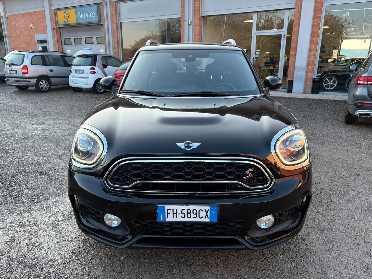 Mini Countryman 2.0 SD Hype Automatica-Unico Prop