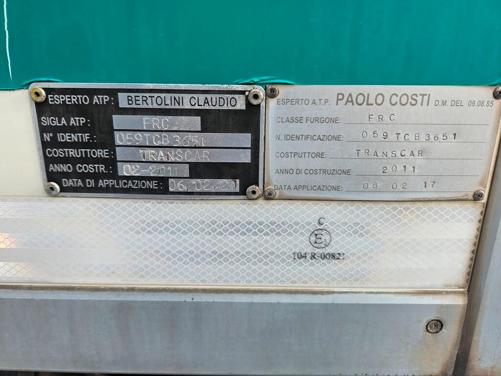 MERCEDES AXOR 1833 FRIGO CON PEDANA-2011