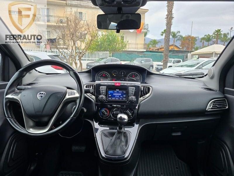 Lancia Ypsilon 0.9 TwinAir 85 CV 5 porte S&S DFN Gold