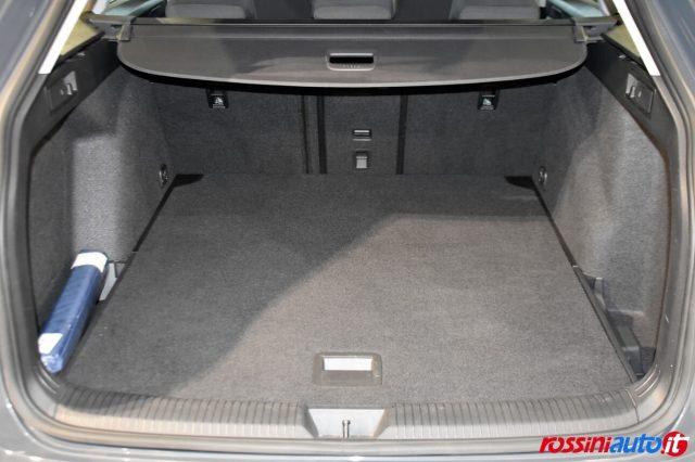 VOLKSWAGEN Golf Variant 2.0 TDI 116 CV STYLE + R17 VENTURA + REARVIEW