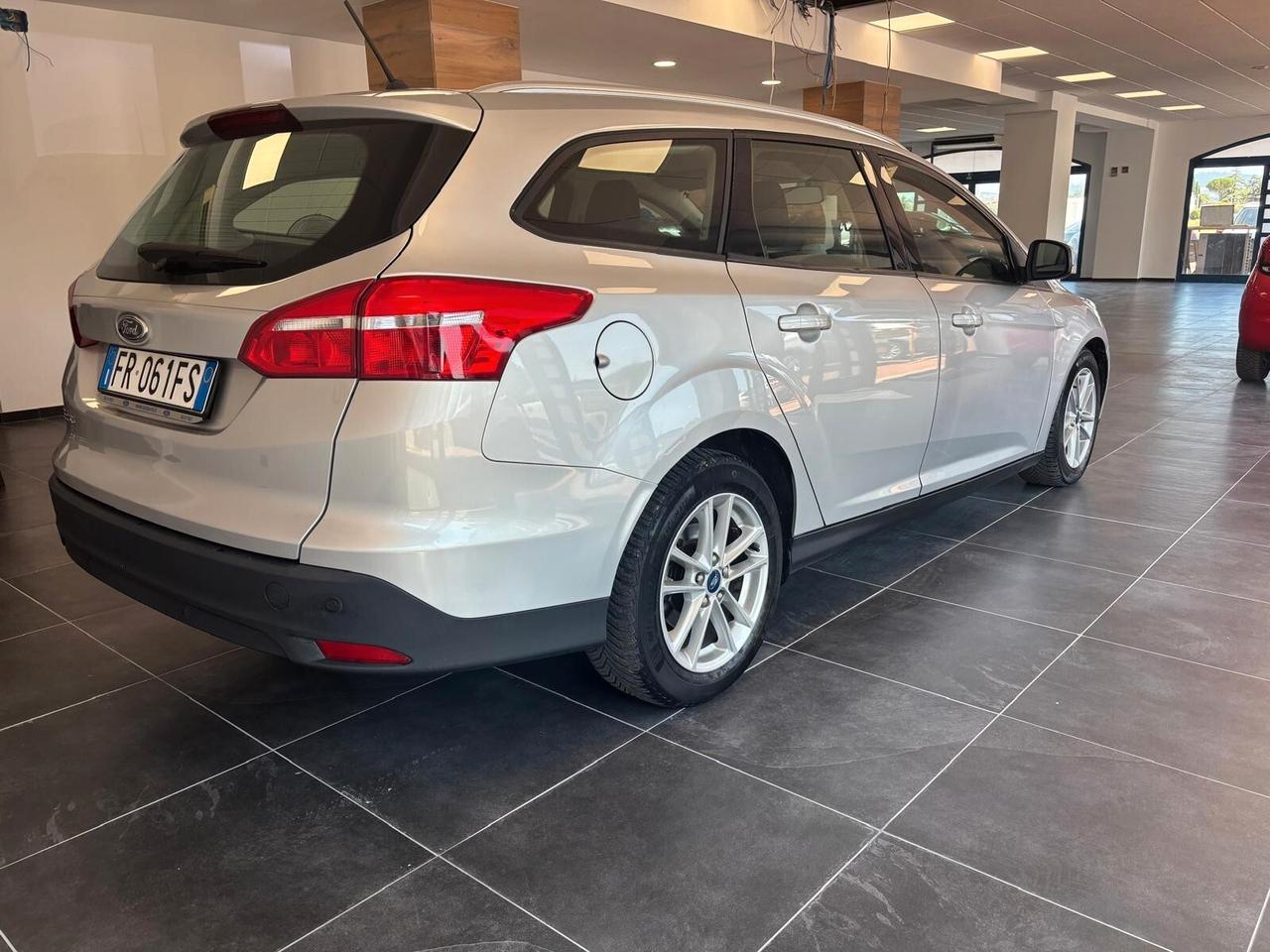 FORD FOCUS ANNO 2018 DS 1.5 ADATTA NEOPATENTATI KM 121 mila