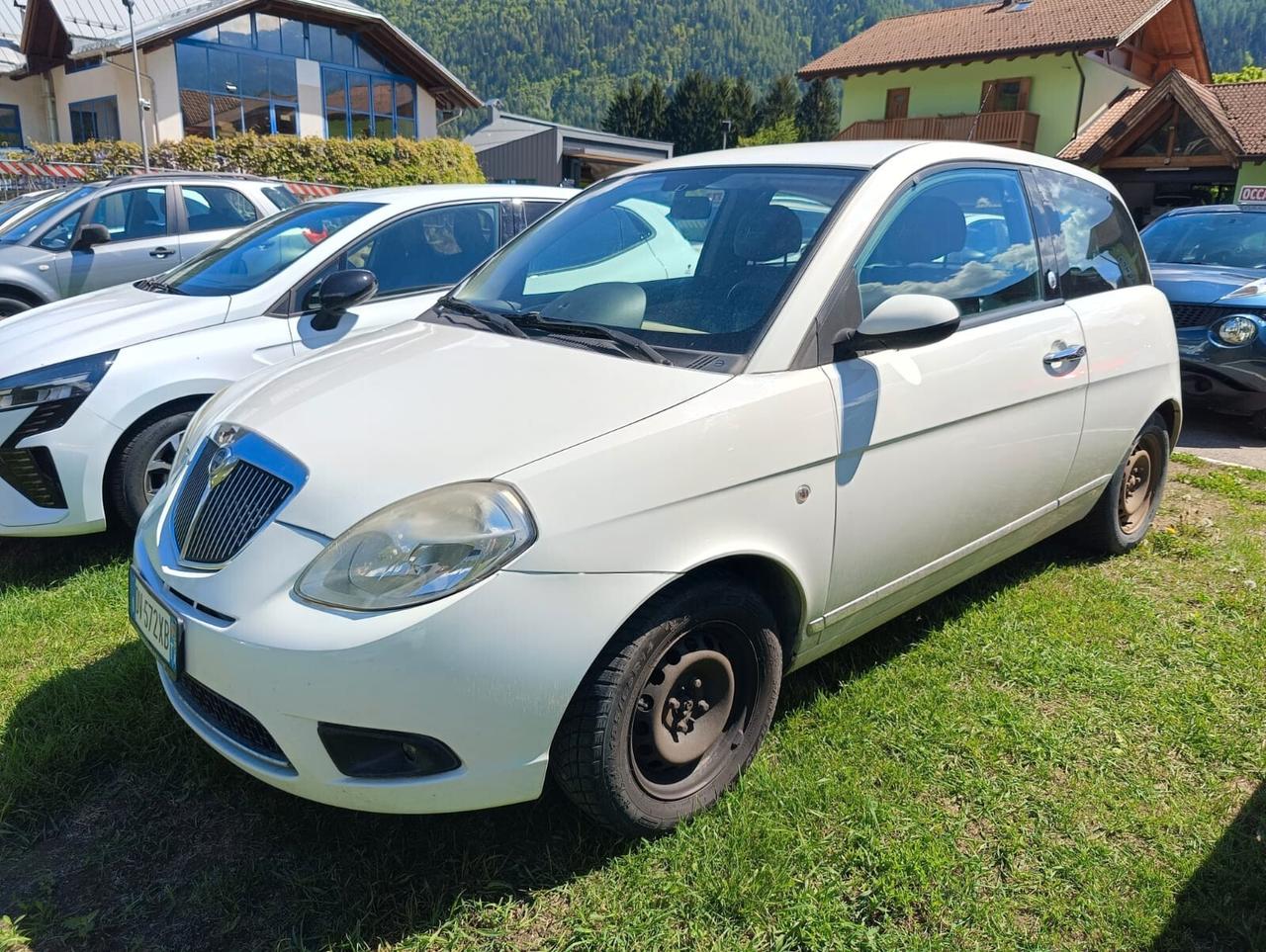 Lancia Ypsilon 1.4 Platino Ecochic GPL