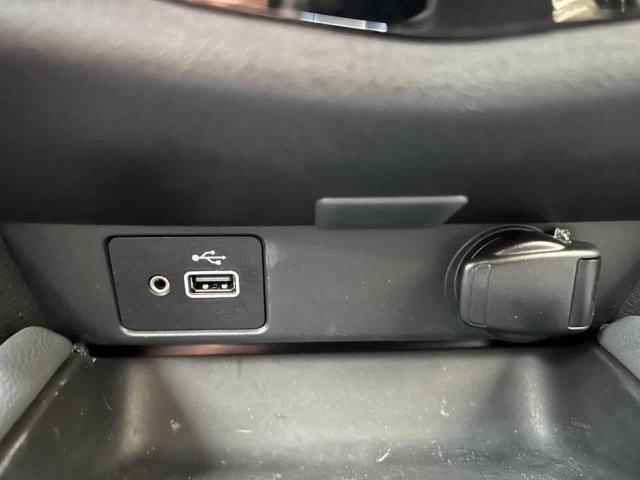 Nissan Juke 1.0 DIG-T 114 CV DCT Tekna