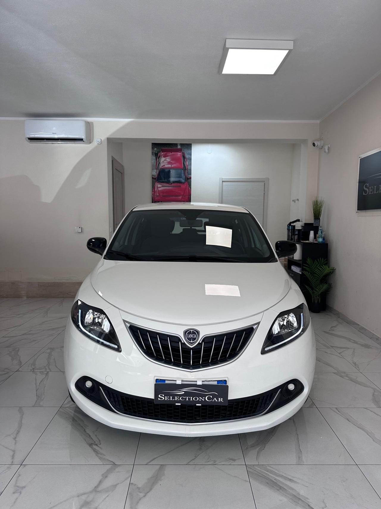 Lancia Ypsilon 1.0 FireFly 5 porte S&S Hybrid Gold